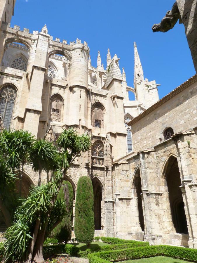 A L'Ombre De La Cathedrale Apartment Narbonne Luaran gambar